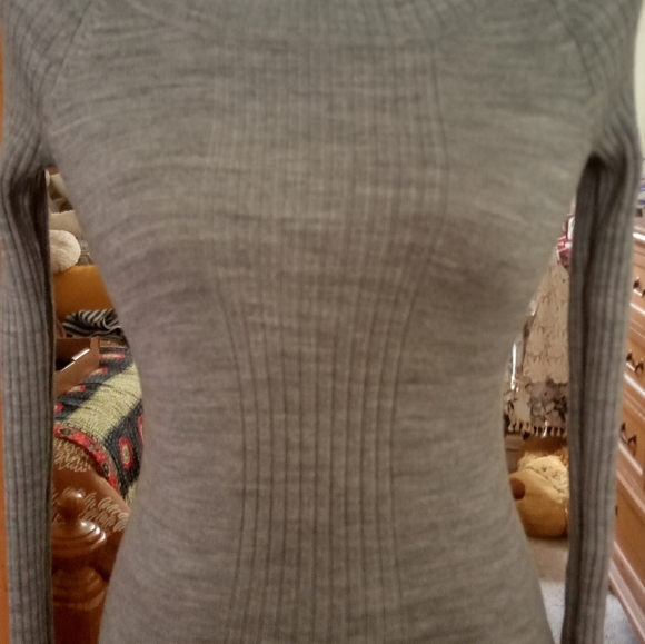 Sweater - Picture 2 of 2